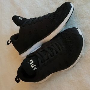 APL Athletic Propulsion Labs Black Mesh Techloom Pro Black & White Sneakers